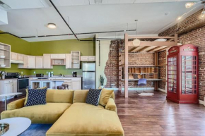 Historic Loft in Ballpark 30 Day Stay Sleeps 4